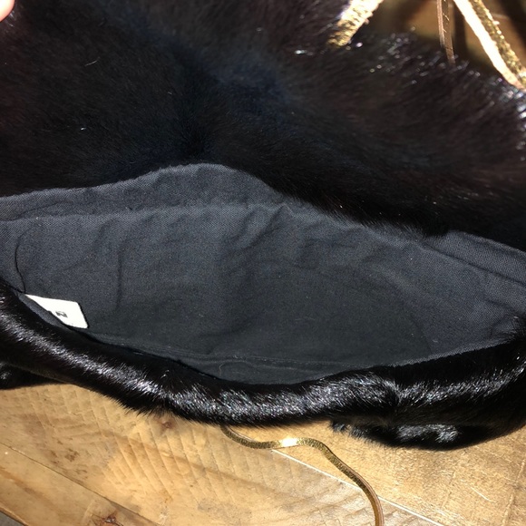 Muun faux fur crossbody bag - Picture 2 of 3